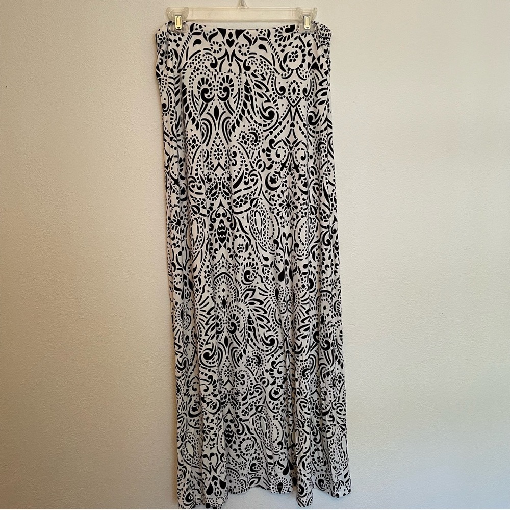 Cynthia Rowley Knit Black And White Maxi Skirt Size M